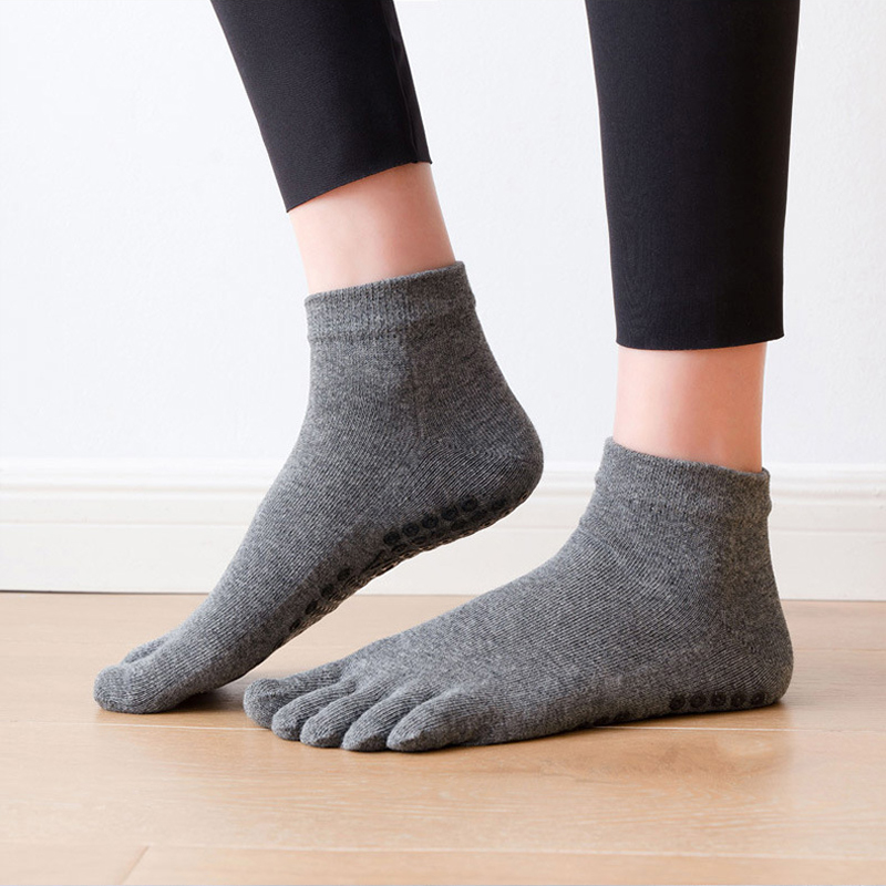 Anti-Slip Women Pilates Socks  - đánh giá và giá Yoga Mat